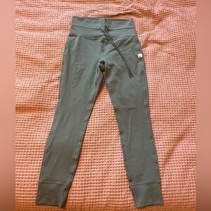 Vuori daily leggings